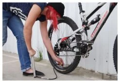 Bomba De Suelo HPG Digital Micro Floor Drive De Lezyne (11 Bar Máx.) Negro -Tienda De Bicicletas 12961965dca92fb25cfc4.27945704