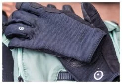 Assos Trail Long Gloves Black Series -Tienda De Bicicletas 15005955e664d79b22c55.63123248