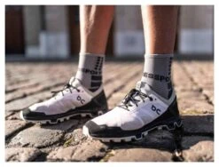 Calcetines Compressport Shock Absorb Socks - Gris 9 Calcetines Compressport Shock Absorb Socks - Gris -Tienda De Bicicletas 218594261c0a8946a6106.45502329