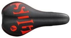 SDG Fly Junior Selle Acero Negro Rojo